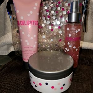 Mary Kay Gift Set Be Delighted Body Wash, Lotion and Spray retired